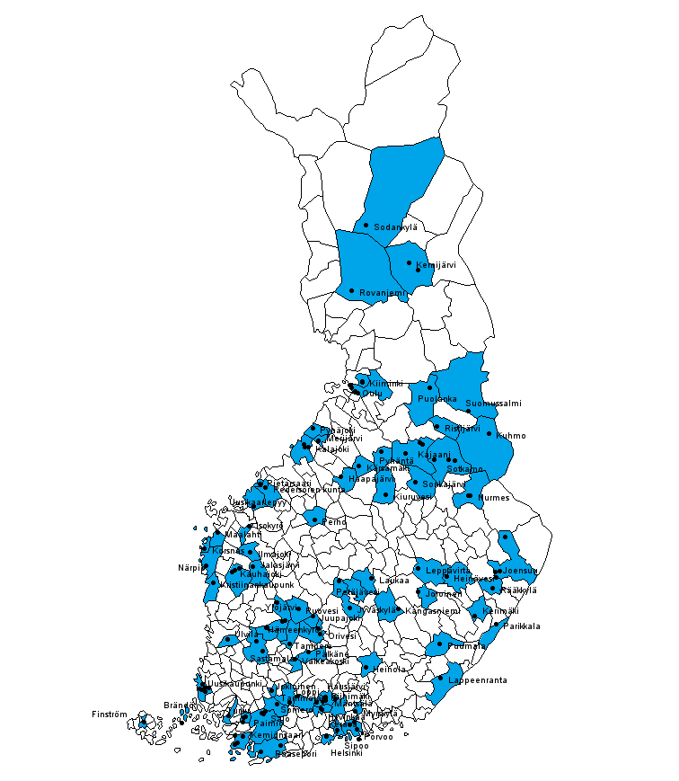 Liitekuvio 1. Lakkautetut ja toiseen oppilaitokseen yhdistetyt peruskoulut ja peruskouluasteen erityiskoulut kunnittain 2010 (kartta)